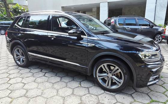 VOLKSWAGEN TIGUAN 2.0 350 TSI GASOLINA ALLSPACE R-LINE 4MOTION DSG VOLKSWAGEN TIGUAN 2.0 350 TSI GASOLINA ALLSPACE R-LINE 4MOTION DSG